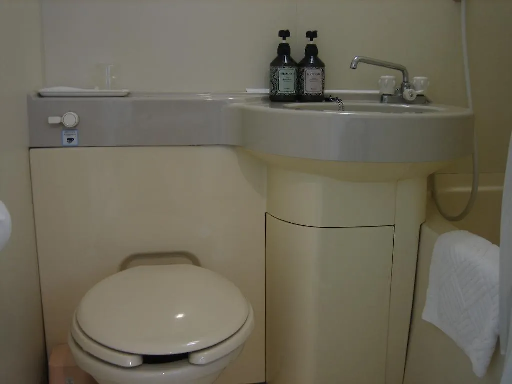אכסניה טוקיו Hotel Kawase יפן